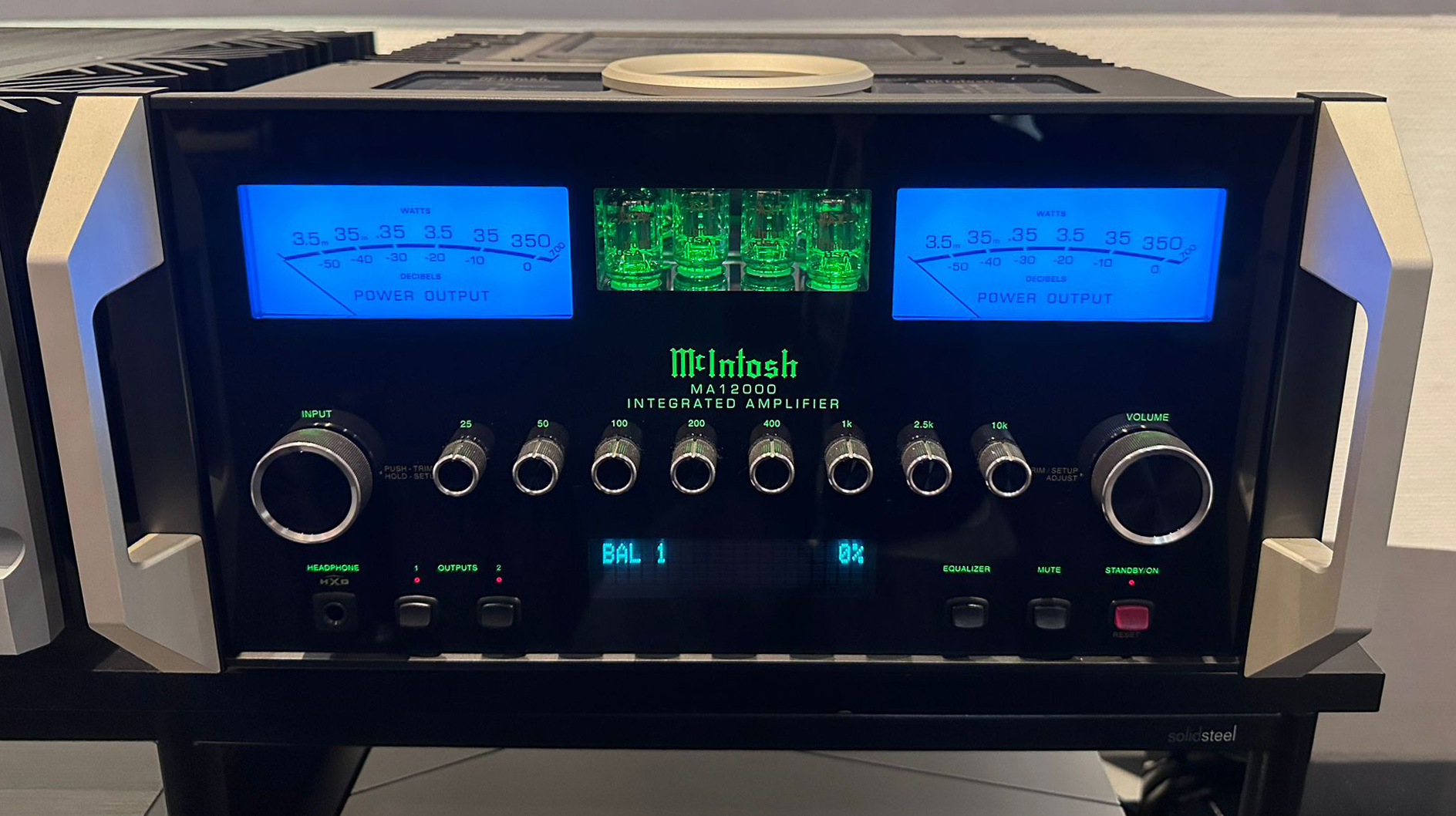 McIntosh MA 12000 AC, neuwertig in OVP, 09/2023